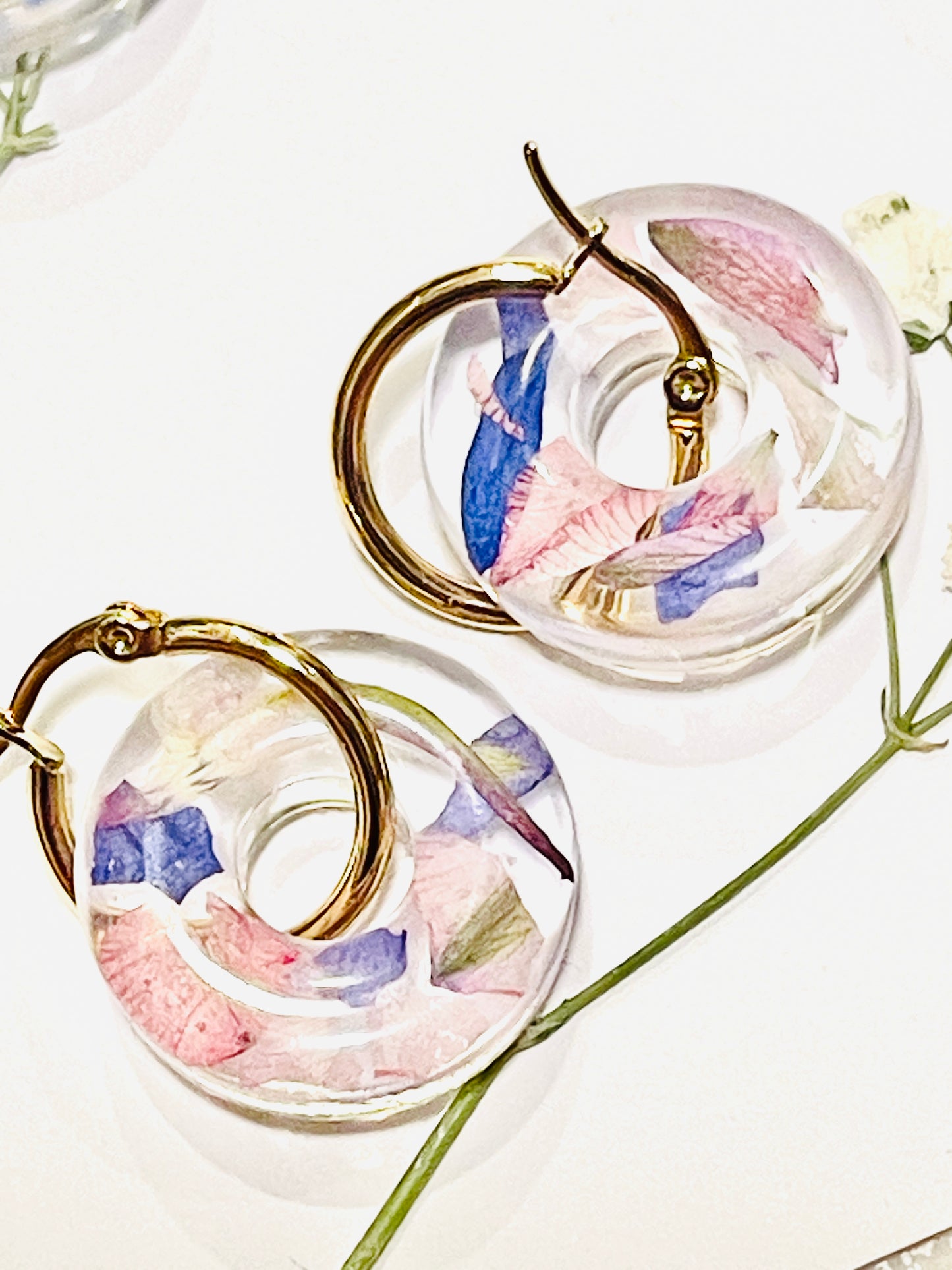 Larkspurs donut earrings
