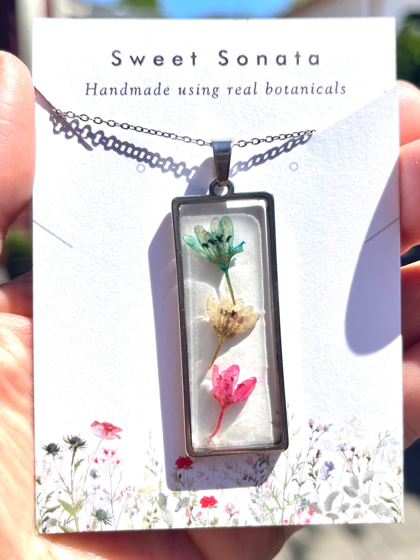Chloris Virgata Necklace Pendant
